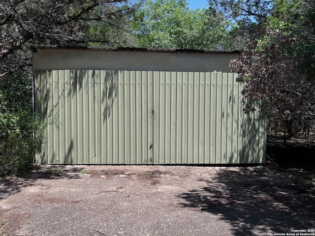 view of shed / structure