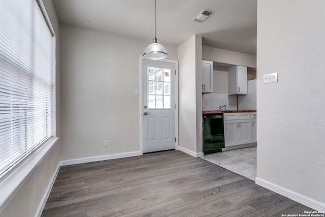 entryway featuring light hardwood / wood-style flooring