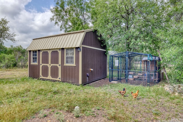 view of shed / structure