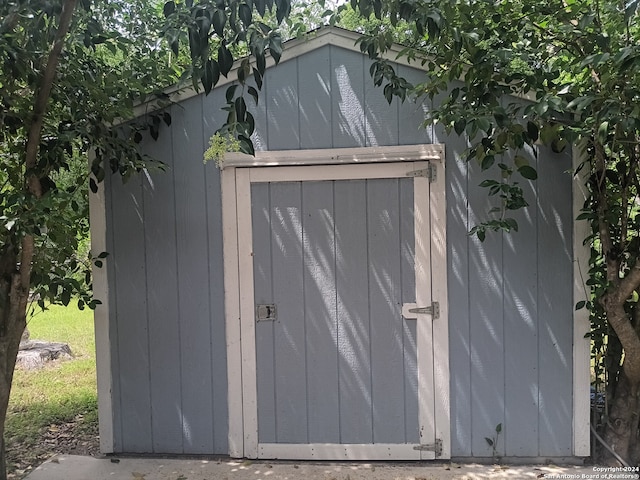 view of shed / structure