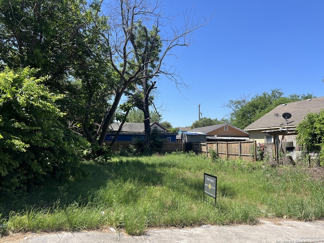 226 Micklejohn St, San Antonio TX, 78207 land for sale