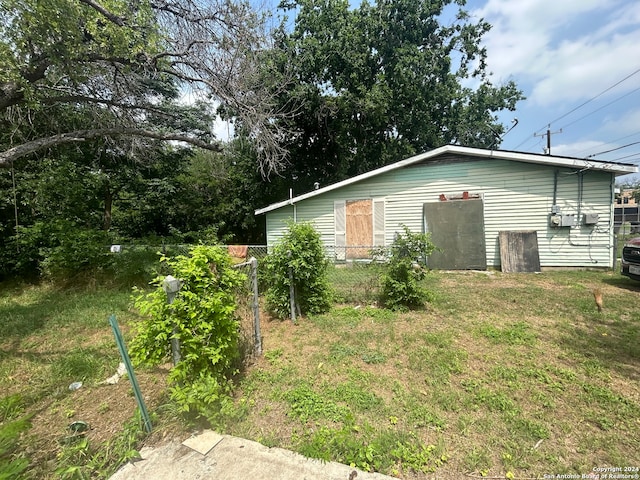 exterior space with a lawn