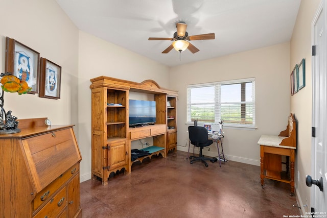 office area with ceiling fan