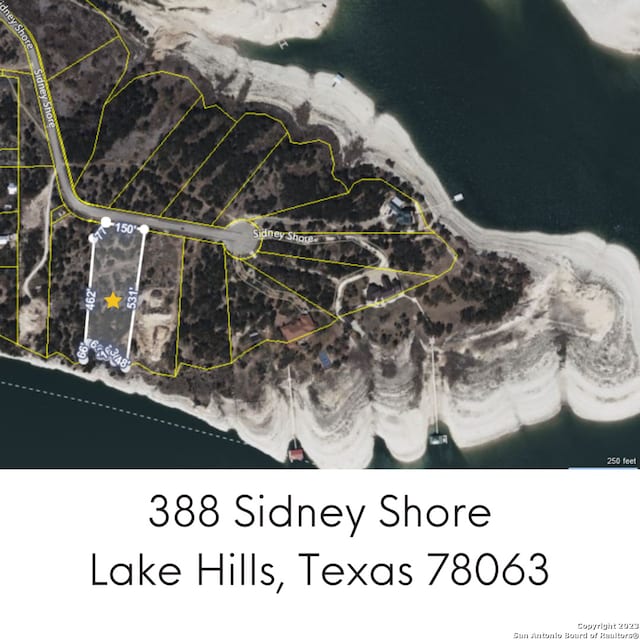 Listing photo 2 for 388 Sidney Shr, Lakehills TX 78063