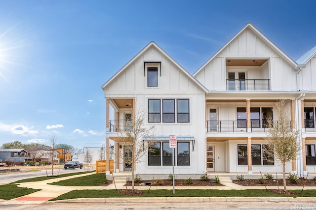 modern farmhouse featuring board and batten siding