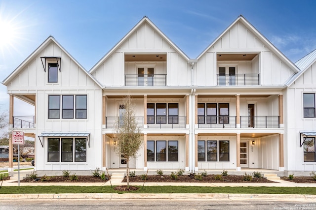 view of modern inspired farmhouse