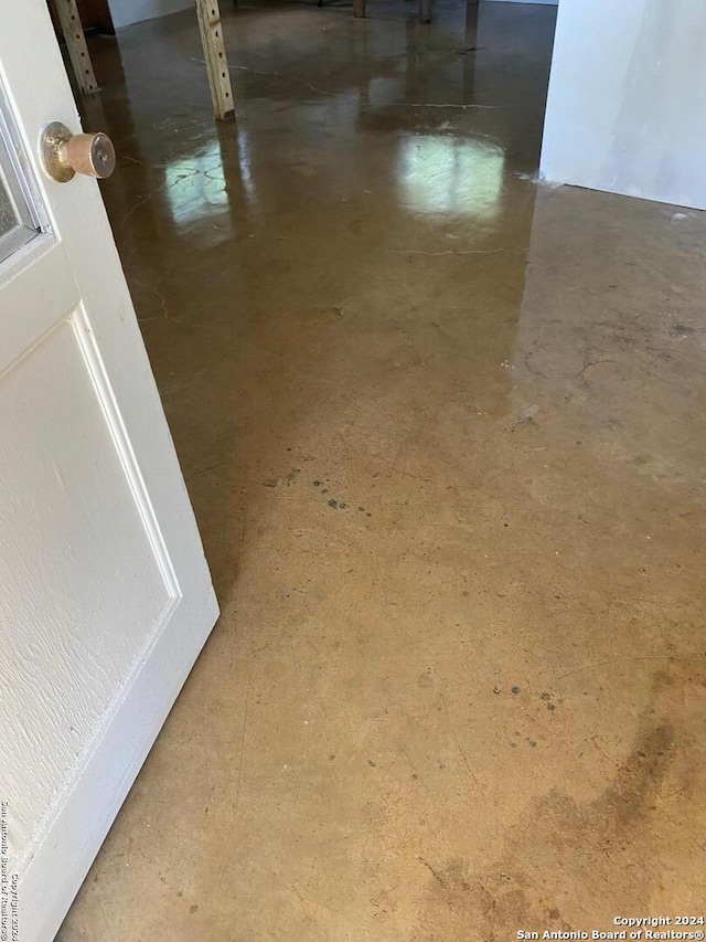 interior details featuring concrete flooring