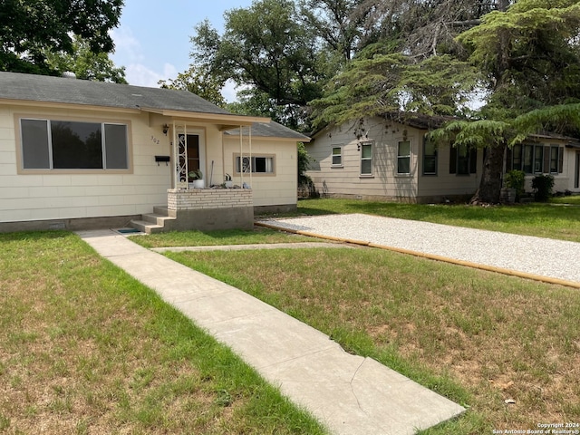 view of front of house with a front yard