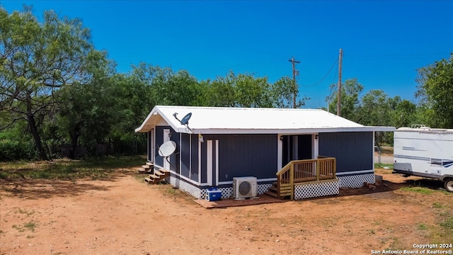 view of outdoor structure