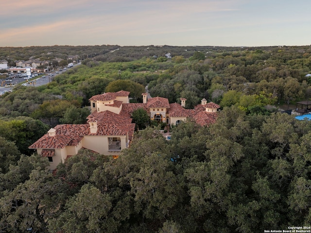 view of aerial view at dusk