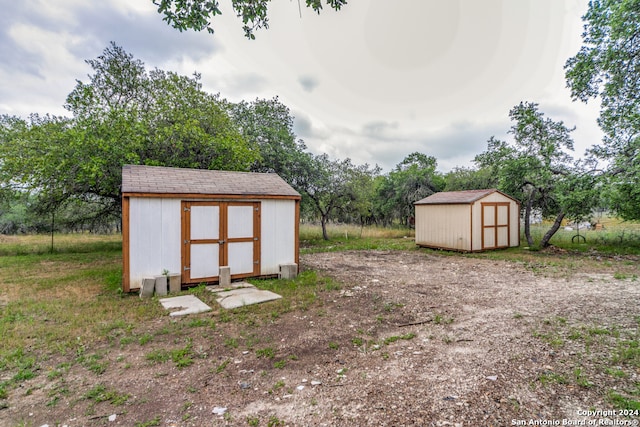 view of shed / structure