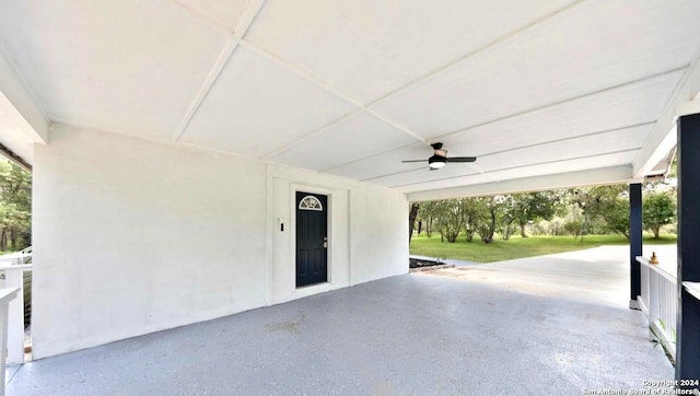 view of terrace featuring ceiling fan