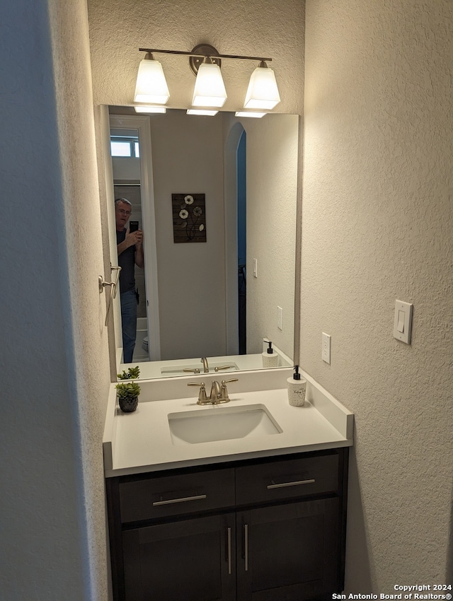 bathroom featuring vanity