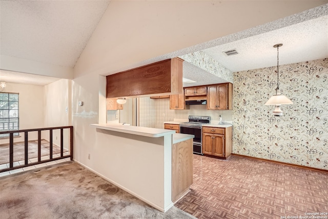 kitchen with range with electric cooktop, kitchen peninsula, extractor fan, lofted ceiling, and decorative light fixtures