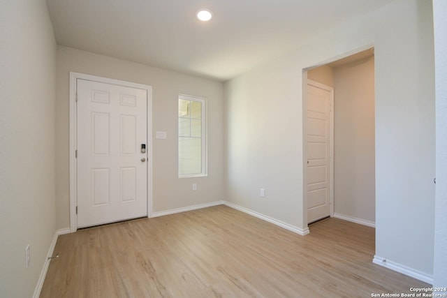 empty room featuring light hardwood / wood-style flooring