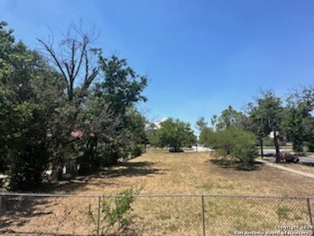 Listing photo 2 for 421 Pierce, San Antonio TX 78208