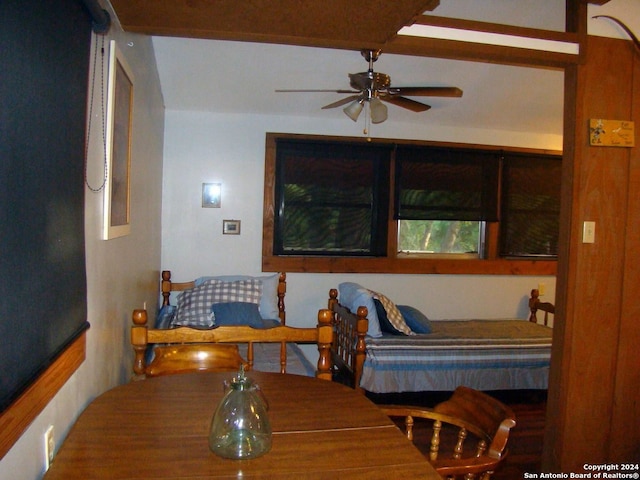 dining area with ceiling fan