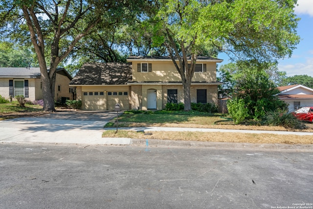 view of front facade featuring a garage