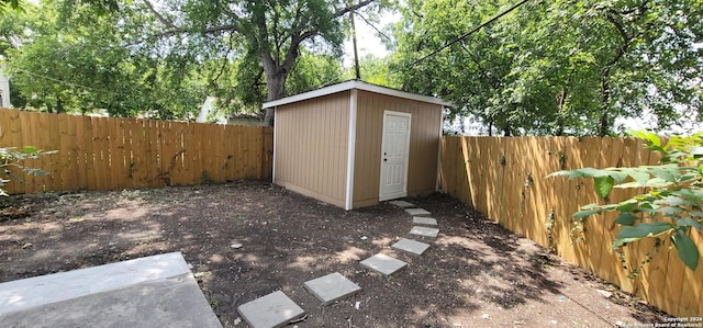 view of outbuilding