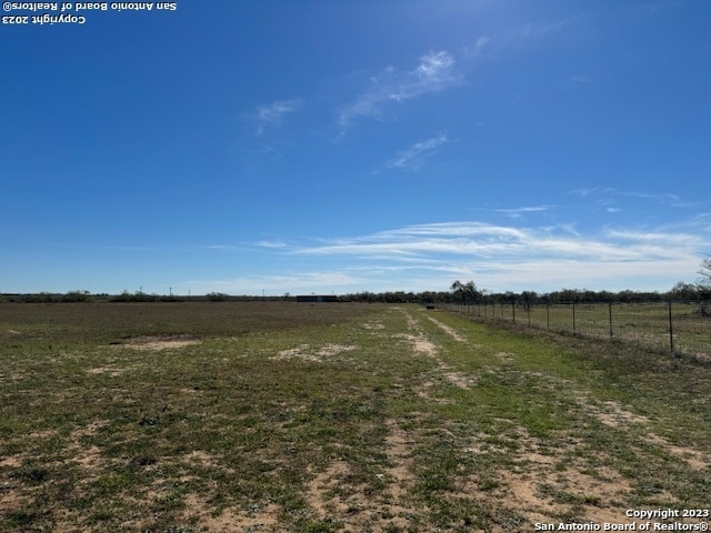 Listing photo 3 for 3816C County Road 422, Pleasanton TX 78064