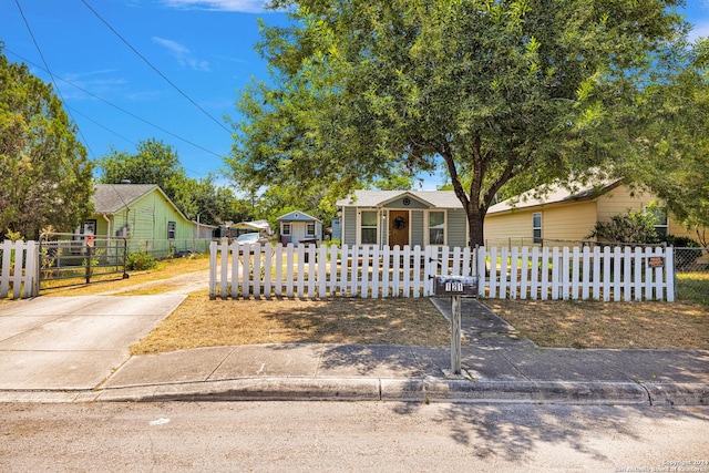 view of front of property