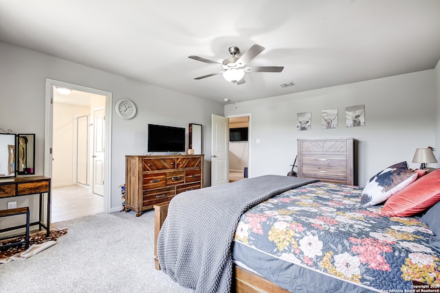 bedroom featuring carpet floors and ceiling fan