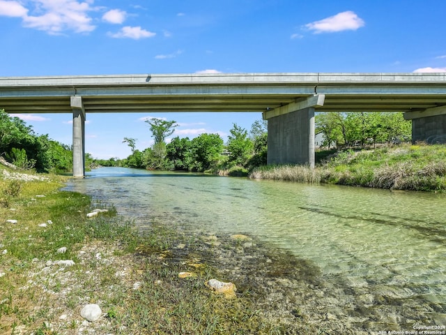 Listing photo 2 for 101 G W Haschke Ln, Wimberley TX 78676