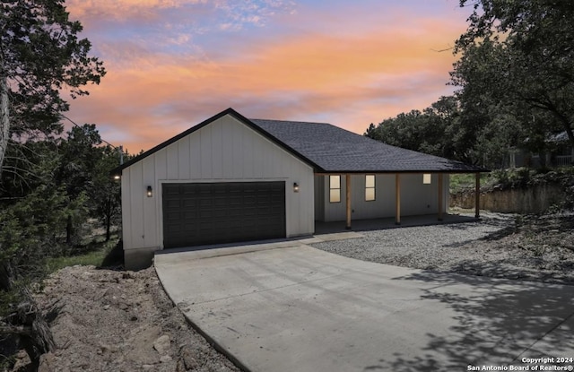 view of front of home featuring a garage