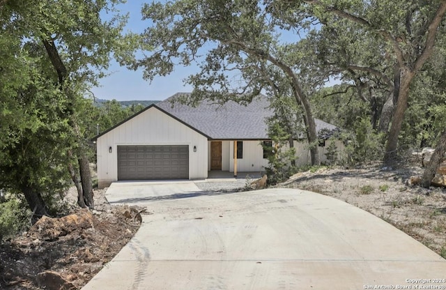 view of front of home featuring a garage