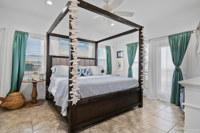 bedroom with ceiling fan