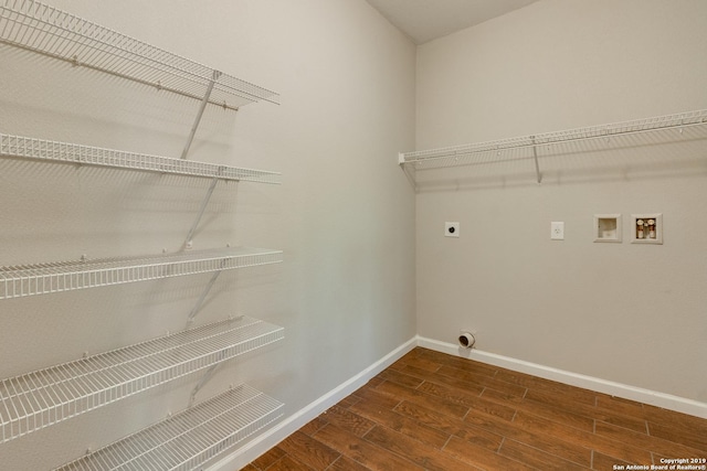 laundry area with electric dryer hookup and hookup for a washing machine