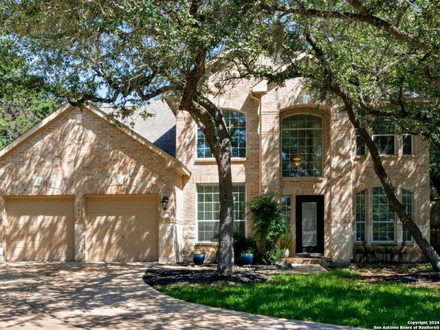 view of front facade with a garage