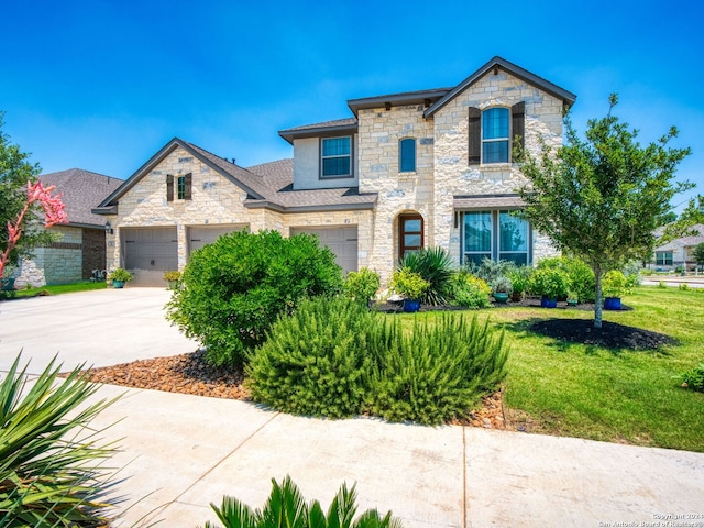 view of front of home with a front lawn