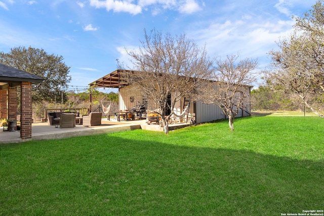 view of yard with a patio area