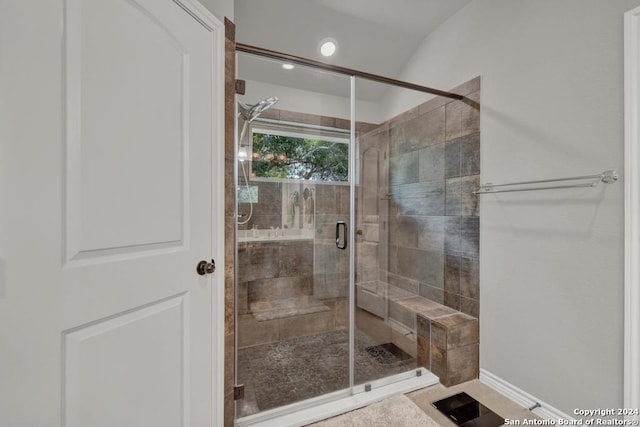 120 Sierra Way, Canyon Lake, TX 78133 - bathroom featuring an enclosed shower
