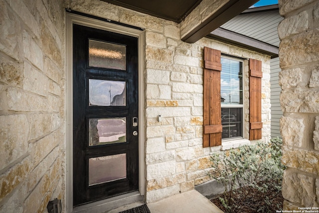 view of property entrance