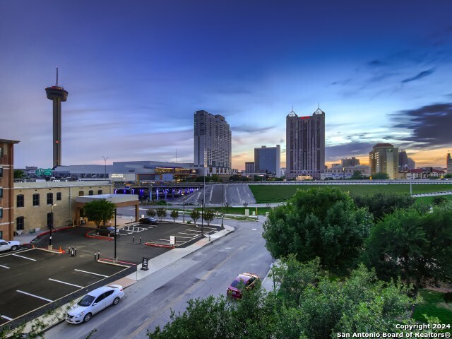 215 Center St Unit 307, San Antonio, TX 78202 - view of city