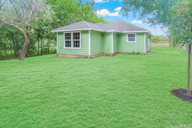 exterior space featuring a yard