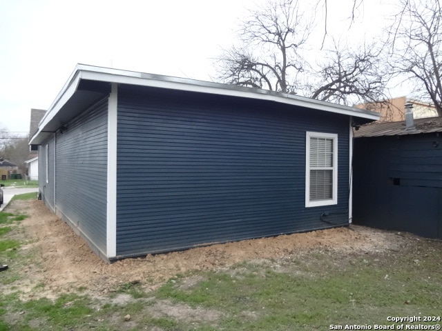 view of side of property