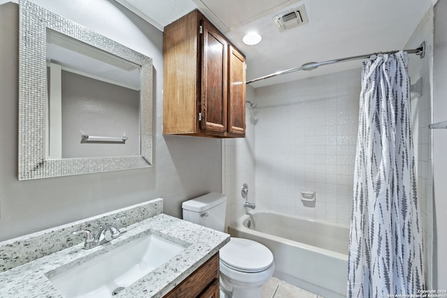8655 Datapoint Dr Unit 212, San Antonio, TX 78229 - full bathroom featuring shower / tub combo with curtain, visible vents, toilet, and vanity