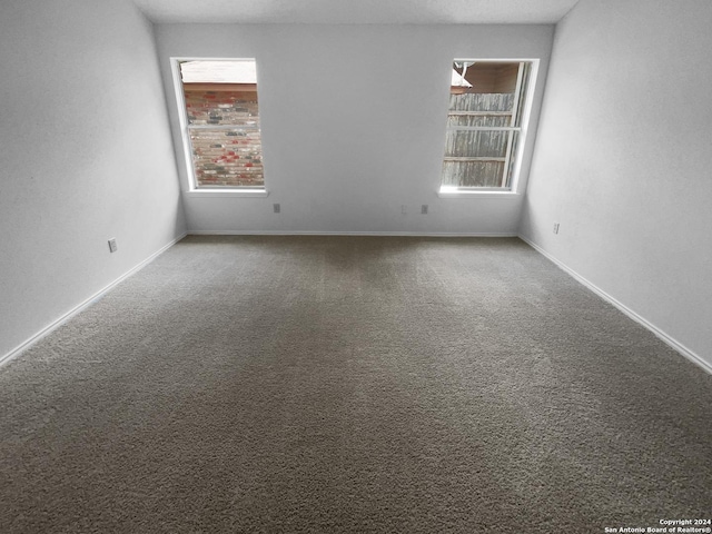 empty room with carpet