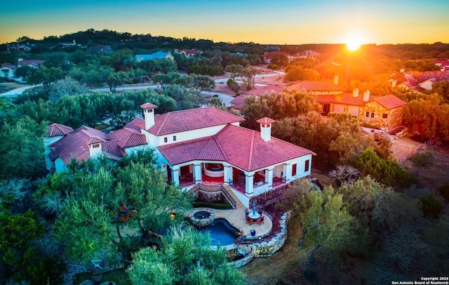 view of aerial view at dusk