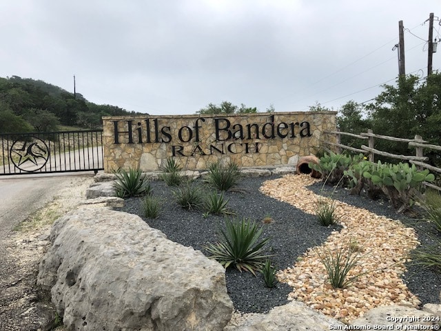 592 Mustang Pass, Bandera TX, 78003 land for sale