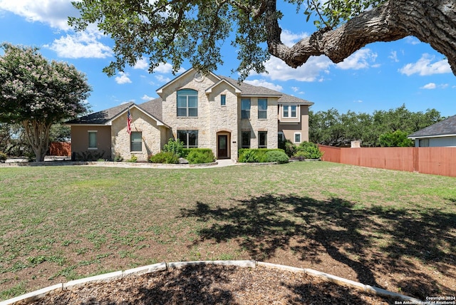 view of front of property with a front yard