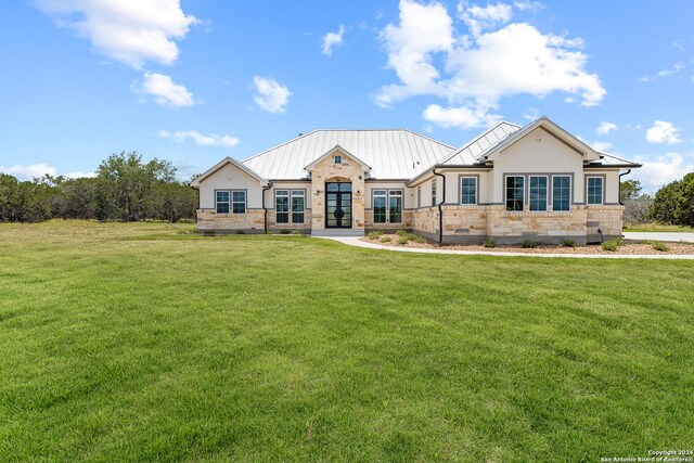 view of front of property with a front yard