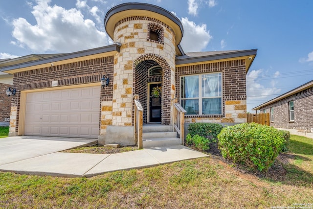 view of front of home featuring a garage