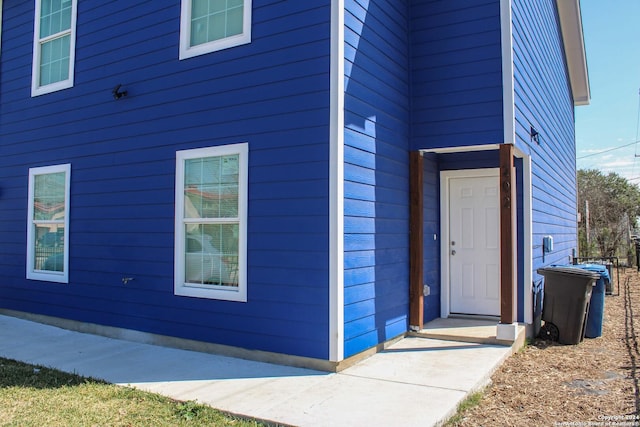 view of property entrance