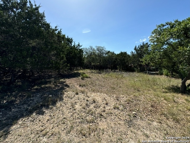 Listing photo 2 for LOT19 Deer Oaks Dr, Lakehills TX 78063