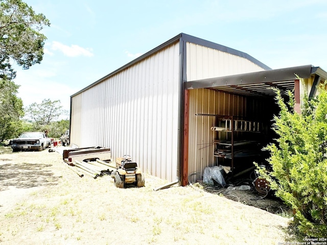 view of outbuilding