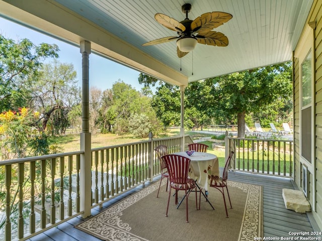 view of patio featuring a porch and ceiling fan